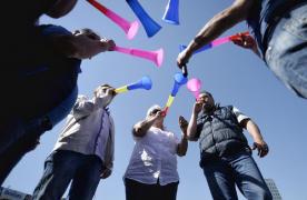 România, paralizată de proteste. Grefierii, angajaţii din administraţia publică, de la agenţiile de mediu şi Romatsa ies în stradă