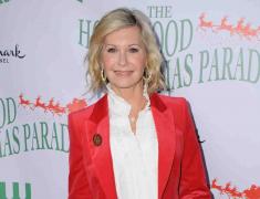 VEŞTI TRISTE pentru Olivia Newton-John! Cântăreaţa a fost diagnosticată cu cancer la sân pentru a doua oară