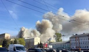 EXPLOZIE PUTERNICĂ în centrul Moscovei! Circulaţia este PARALIZATĂ, pompierii intervin la faţa locului (VIDEO DRAMATIC)