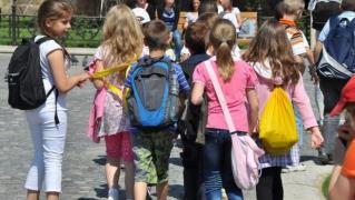 ANUNŢ IMPORTANT făcut de ministrul Educaţiei: "Vrem să facem o reevaluare astfel încât copiii să nu mai ..."