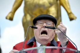 Reacţia dură a lui Jean-Marie Le Pen, după rezultatul obţinut de fiica sa Marine
