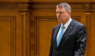 Iohannis, fugărit de ziarişti! GESTUL făcut de preşedinte după discursul susţinut în Parlament (VIDEO)