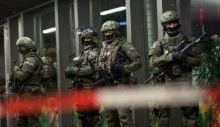 ALERTĂ CU BOMBĂ în Germania! Poliţia verifică o valiză suspectă într-o gară din Berlin