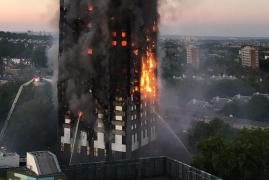 CINCI MILIOANE de lire sterline pentru victimele incendiului de la Grenfell Tower. Banii vor fi distribuiţi familiilor afectate