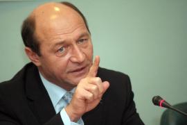 Băsescu, atac dur la Dragnea şi Tăriceanu: "TICĂLOŞII vând şi istoria ţării pentru voturile UDMR!"