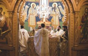 BREAKING NEWS: Preot ÎNJUNGHIAT în spate de un enoriaş, într-o biserică din Bucureşti!