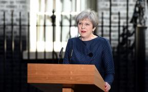 VEŞTI BUNE pentru românii din Marea Britanie! Ce se va întâmpla cu cetăţenii UE după Brexit. ANUNŢUL făcut de Theresa May