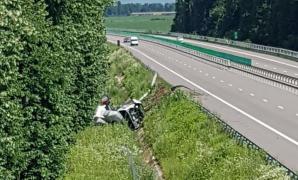 O cisternă plină cu motorină şi benzină s-a răsturnat, pe A3! Traficul este oprit!