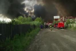 ULTIMA ORĂ: Evacuare în masă de la Therme Bucureşti, din cauza INCENDIULUI de la Baloteşti