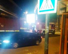 Incendiu violent la telegondola din Piatra Neamţ. Focul a izbucnit de la un cuptor cu microunde!