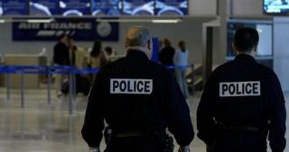 Alertă la Paris! Aeroportul Charles de Gaulle a fost evacuat de urgenţă, din cauza unui ”pachet suspect”