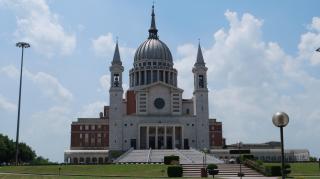 REVOLTĂTOR! Moaștele unui sfânt, FURATE din Biserica la care erau depuse