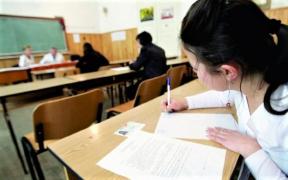 ÎNCEPE BACALAUREATUL! Absolvenții de liceu intră în febra examenelor. Vezi SUBIECTE, CALENDAR şi BAREME DE CORECTARE. Care sunt NOUTĂŢILE