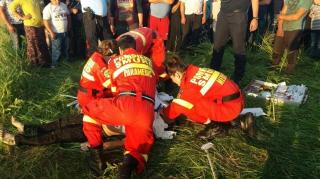 Tânărul de 18 ani scos de scafandri dintr-un lac din judeţul Ilfov, a fost transportat la Spitalul "Bagdasar Arseni"