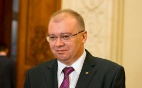 Dan MIHALACHE  se afla la un botez în momentul ATENTATULUI SÂNGEROS de pe Podul Londrei: "În loc să-mi fac datoria creştinească, m-am ocupat de celula de criză"