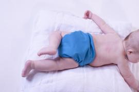 Au vrut să-i facă un bine, dar au sfârşit prin a-i curma zilele. Un bebeluş a murit pentru că părinţii l-au forţat să bea apă