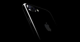 Mai mulţi angajaţi şi colaboratori ai Apple au fost arestaţi pentru că vindeau datele personale ale utilizatorilor de iPhone
