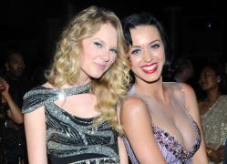 Războiul divelor: Taylor Swift este acuzată că-i "fură" din glorie lui Katy Perry, reaprinzând un vechi conflict dintre ele