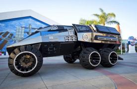 NASA a inventat maşinuţa de vânat extratereştrii pe Marte! Arată ca un Batmobil şi nu rămâne niciodată fără benzină