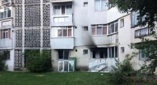 Explozie într-un bloc în Foşani! Deflagraţia a fost urmată de un incendiu. Mai multe persoane au fost evacuate