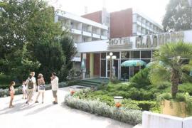 Atenţie la REZERVĂRI, e nenorocire pe LITORAL! 10 hoteluri foarte CĂUTATE au fost ÎNCHISE. AMENZI uriaşe în urma unor controale! Iată lista