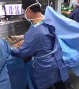 ŞOCANT! Cum se desfăşoară o operaţie estetică de RIDICARE A FESELOR! Prin ce CHINURI trec femeile care îşi doresc un posterior cât mai mare! Imagini ORIPILANTE