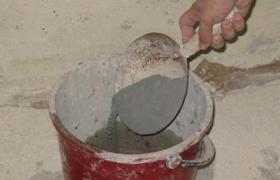 Dosar penal pentru maistrul care a lovit un elev cu canciocul. Este cercetat pentru purtare abuzivă