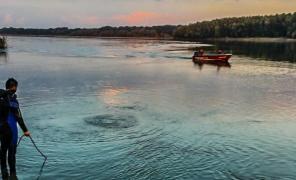 Alertă în Giurgiu! Copil de 11 ani dispărut, căutat de poliţişti şi scafandri în zona Dunării. Hainele şi telefonul băiatului a fost găsite pe un ponton