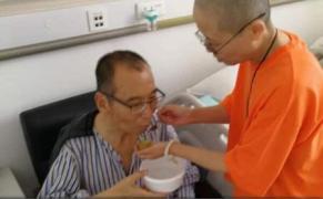 A murit unul dintre cei mai mari disidenţi din istoria Chinei, laureat al Premiului Nobel pentru pace