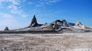 "Muntele lui Dumnezeu" VA ERUPE! Avertismentul oamenilor de ştiinţă legat de cel mai ciudat vulcan din lume (FOTO)