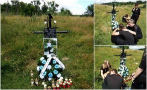JALE ŞI LACRIMI pentru Adi, băiatul găsit mort în lacul din Ocna Şugatag! "Nu știm dacă vezi câtă durere ai lăsat în urma ta, câtă disperare și neputință..." (GALERIE FOTO+VIDEO)