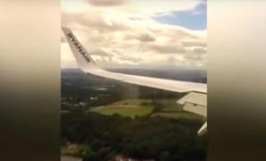 PANICĂ la bordul unei curse Ryanair! Un pasager filmează cu telefonul mobil SCENE TERIFIANTE (VIDEO)