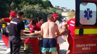 ALERTĂ pe LITORAL! Intervenţii numeroase pentru salvarea mai multor persoane de la înec. Victimele au fost resuscitate!