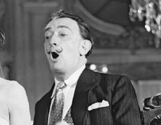 Descoperire uluitoare după deshumarea lui Salvador Dali! Medicii legişti au rămas MUŢI DE UIMIRE la cum arată, după 30 de ani