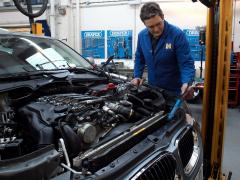 Scandal pe piaţa auto: Cei mai mari producători germani sunt suspectaţi că au format un cartel tehnologic. Autorităţile au pornit o investigaţie