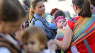 PROIECT SURPRIZĂ al parlamentarilor PSD. Ce li se pregăteşte viitoarelor mămici din România!  