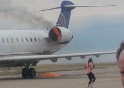 Panică pe aeroport! Avion cu peste 60 de oameni la bord, în flăcări (VIDEO)
