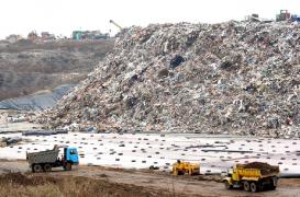 Avertisment pentru România! Suspendarea taxei la groapă pentru deşeuri ar aduce amenzi de 200.000 euro pe zi