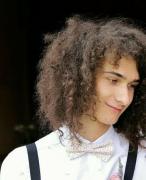 Ziua şi DISPĂRUTUL! Un tânăr de 19 ani, căutat cu DISPERARE de familie. Nimeni nu îi dă de urmă! Portretul băiatului, în articol