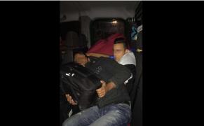 Hohote de râs la Vama Nădlac. Doi români au încercat să fugă din țară prefăcându-se că sunt...BAGAJE