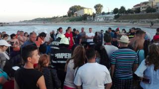 Marea a mai făcut o victimă. Un bărbat de 38 de ani, din Bucureşti, a murit înecat la Eforie Sud!