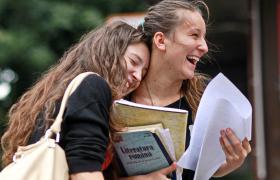 BACALAUREAT 2017: Rezultatele obţinute de absolvenţii de liceu, mai bune ca anul trecut. LISTA MEDIILOR pe judeţe