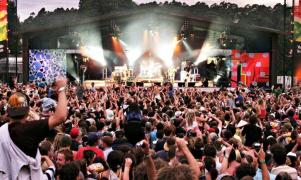 Iniţiativă INEDITĂ! O actriţă organizează un festival rock la care bărbaţii NU AU VOIE să participe