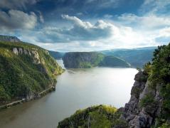 Românii redescoperă România! Agenţiile de turism lansează tot mai multe oferte inedite pentru descoperirea ţării