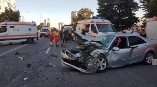 Grav accident în Constanţa! Cel puţin cinci victime, între care şi un copil (VIDEO)