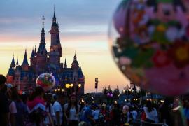 Acuzaţii grave la Disney! Compania este dată în judecată pentru că ar spiona copii prin intermediul smartphone-urilor şi tabletelor