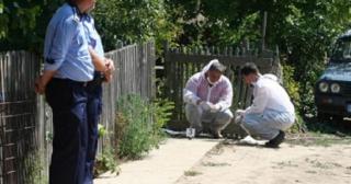 Moarte ÎNSPĂIMÂNTĂTOARE în Timiș. Bărbatul dat dispărut ieri a fost găsit scufundat în haznaua din propria curte