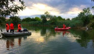 Un pescar s-a înecat în Lacul Binder, din Sibiu. Bărbatul a fost căutat timp de două zile