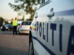 Poliţişti lăsaţi fără apa plată pentru zilele de caniculă: 'Cât de bou să fii să trimiţi un om 300 de kilometri ca să adune apă de 50 de lei?'