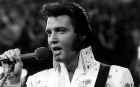 Patruzeci de ani de la moartea lui Elvis Presley! Patru decenii fără o adevărată legendă!